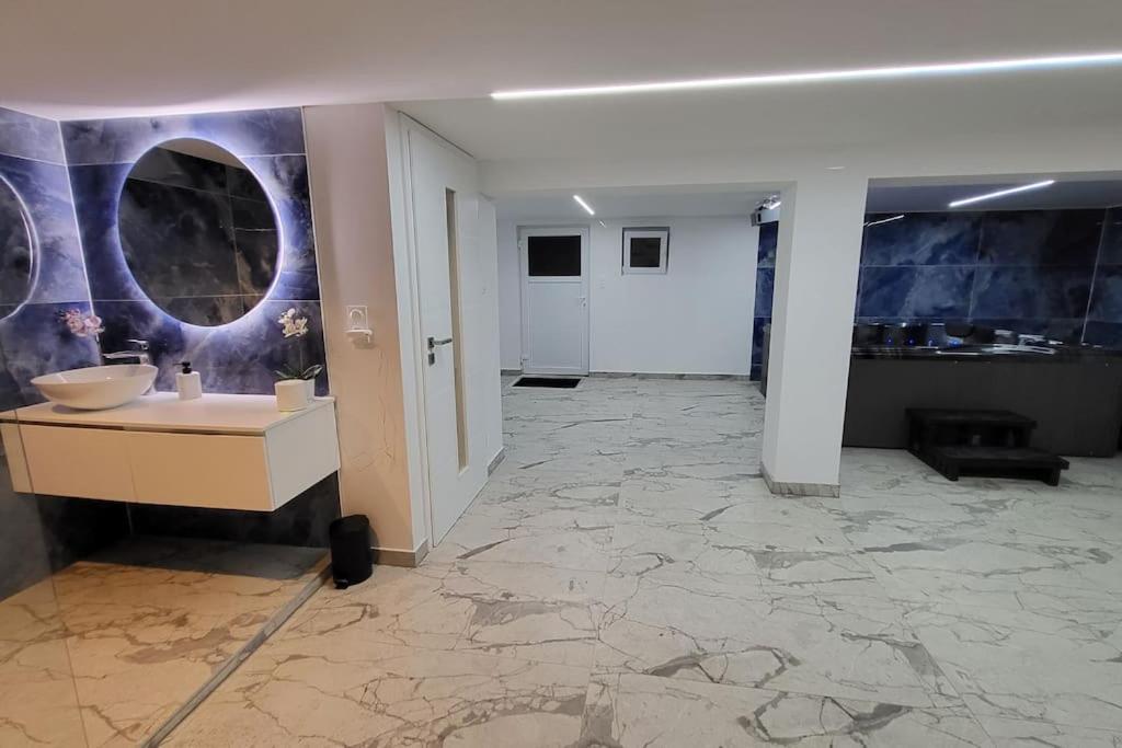 A O G Prestige Relax Max Spa Sauna Algolsheim Buitenkant foto